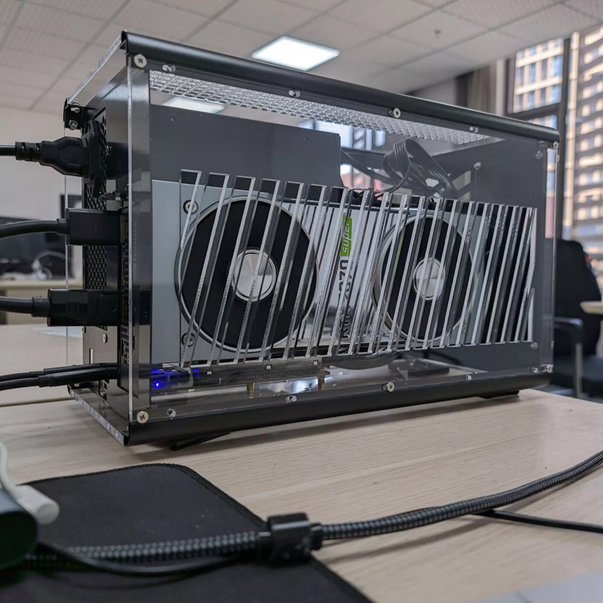 Akitio Node 1660 Ti Egpu RXFSP Professional GPU Miner Mining Case