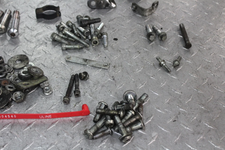 2006 HARLEY-DAVIDSON SPORTSTER 883 LOW XL883L HARDWARE BAG BOLT SET - Image 4 of 4
