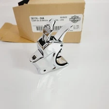 Harley Sportster, Dyna, Sportster 39mm Front Fork Quick Detach Windshield Clamp