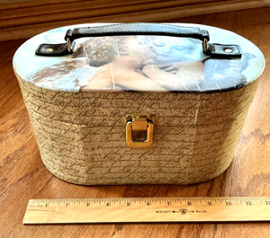 Nécessaire de toilette / Valisette de voyage vintage - Label Emmaüs