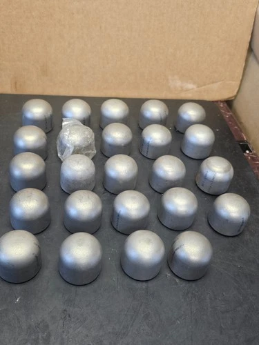 24PC 1 1/4" SCH405 STAINLESS STEEL BUTT WELD CAPS