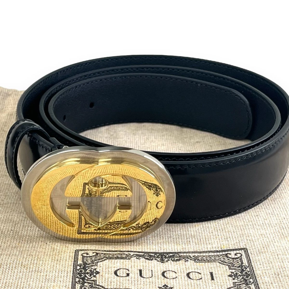 Gucci Ceinture en Cuir Noir à Embrayage G avec Boucle Argentée, Occasion