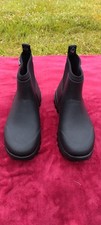 COLUMBIA Women's Venturetrot™ Waterproof Winter Boot. SIZE 6. EXELLENT condition