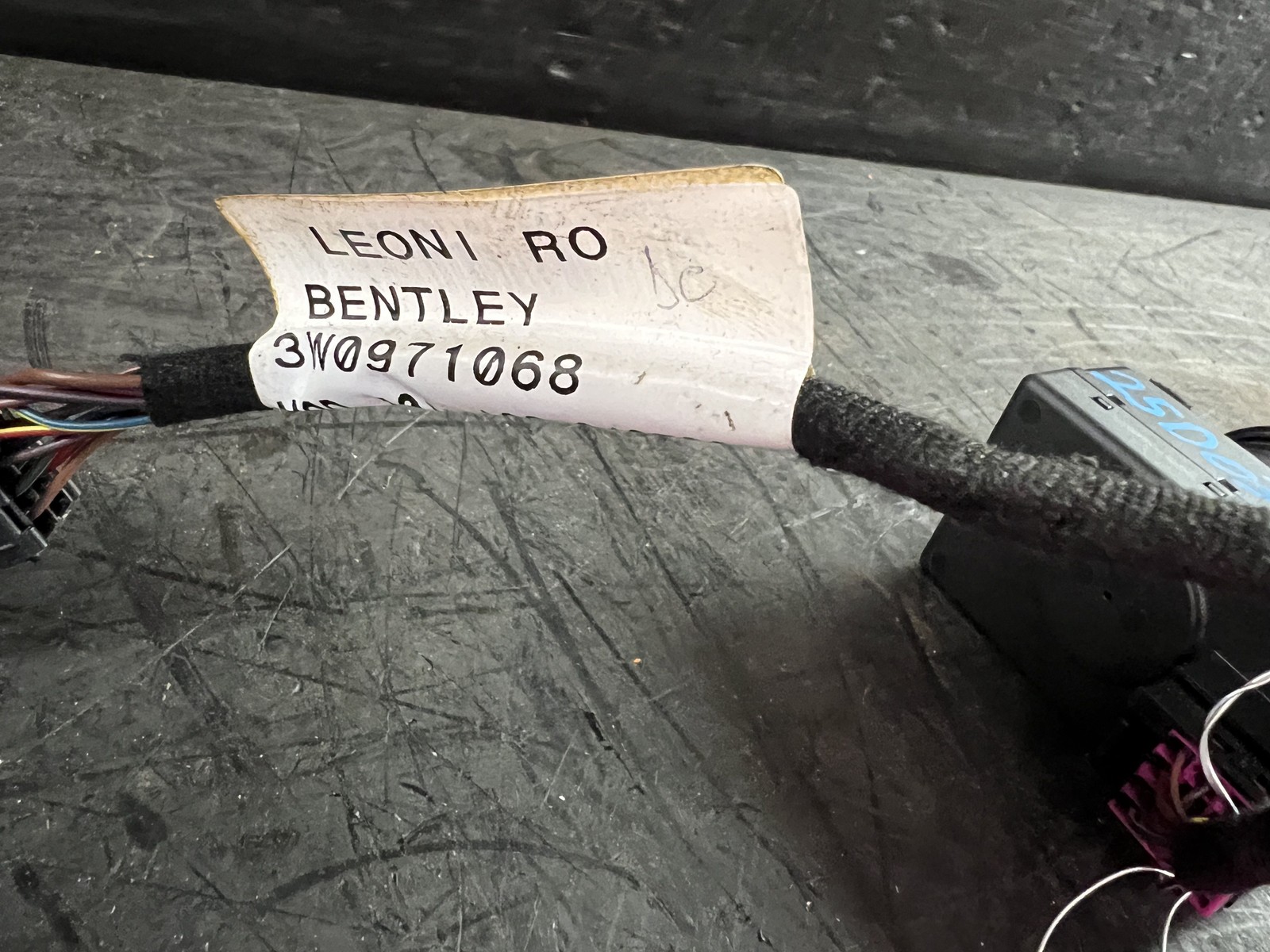 03-10 BENTLEY CONTINENTAL GT COUPE IGNITION SWITCH MODULE W/ KEY 3D0905865D