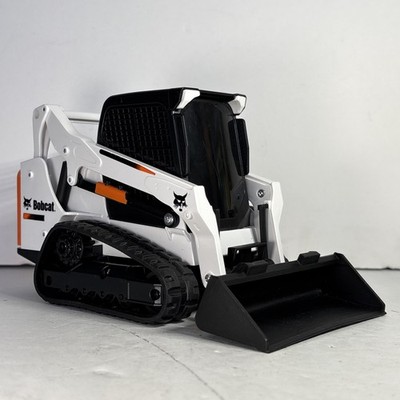 Maisto Work Machines Bobcat T590 Compact Track Loader Toy