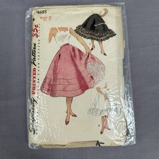 Simplicity 4685 1954 Circle Skirt Petticoat Pattern Waist 32 Cut Complete
