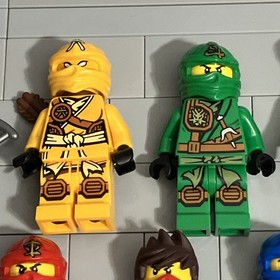 LEGO&reg; Minifigure Lloyd Jungle Knee Pads Tournament 70749 Ninjago H2 3