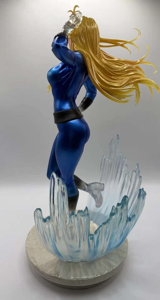 Kotobukiya Marvel Bishoujo Statue Invisible Woman Ultimate 1/6 Figure - Image 4 of 4