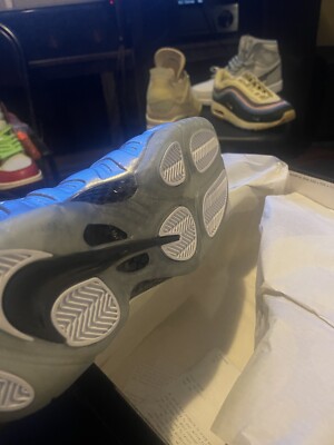 Size 11 - Nike Air Foamposite Pro Silver Surfer 2017  display picture 2