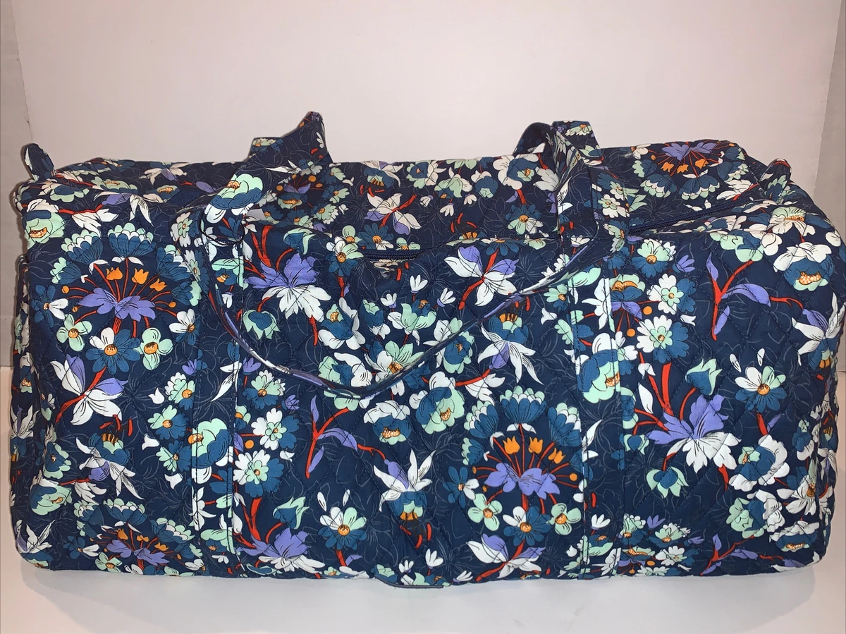 NEW Vera Bradley Large Traveler Duffel Bag Travel Floral Bursts Pattern  Blue