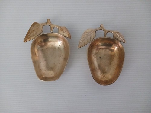 Lot of 2 Vintage Brass Apple Trinket Dish Tray Table Home Decor 4.5" & 4.75" - Picture 3 of 9