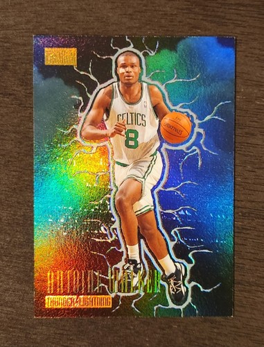 Antoine Walker #13 1997 Skybox Premium Thunder & Lightning card
