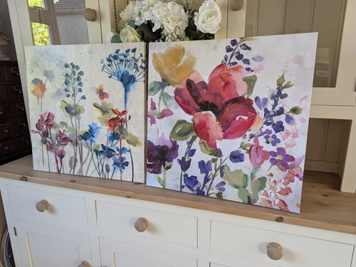 PAIR OF CANVAS WALL ART PICTURES OF FLOWERS - Picture 4 of 21