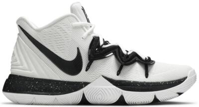 Nike Kyrie 5 ブラック/ホワイト Nike Kyrie 5 Basketball Shoes (Black/White