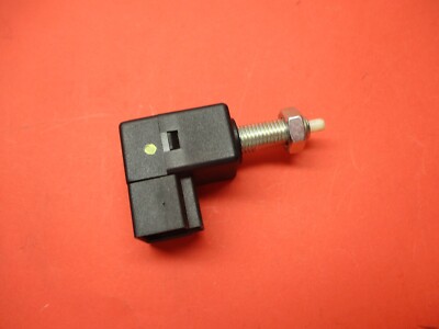 OEM ORIGINAL 2008 KIA SPORTAGE STOP BRAKE LIGHT SWITCH 93810-3K000