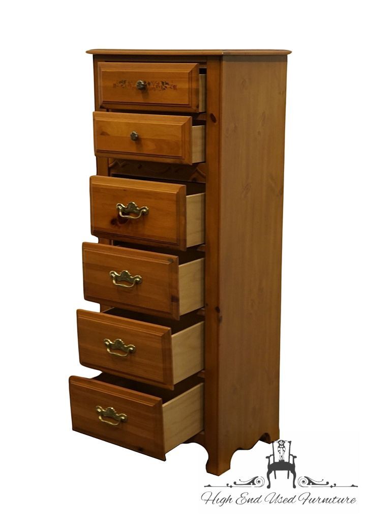 BROYHILL FURNITURE Solid Knotty Pine Country French 22" Lingerie Chest 6620-43