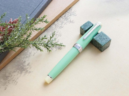 WANCHER Jade / Jade Fountain Pen 21K Nib EF/F/MF/M/B - Picture 3 of 10