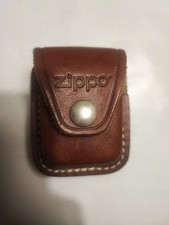 Zippo Ledergürteltasche Schwarz mit Zippo Feuerzeug Benzin geb. funktioniert