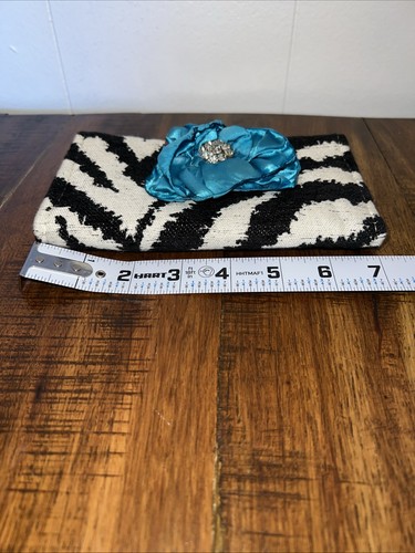 NWOT Keep It Gypsy Wallet Zebra & Multi-Color W/Blue Flower & Rhinestone Flap - Bild 17 von 20