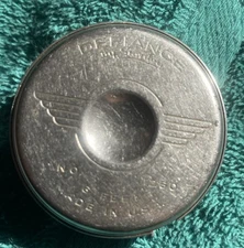 NICE VINTAGE DEFIANCE BY STANLEY NO. 1260 AUTOMATIC 6 FT RULE TAPE MEASURE