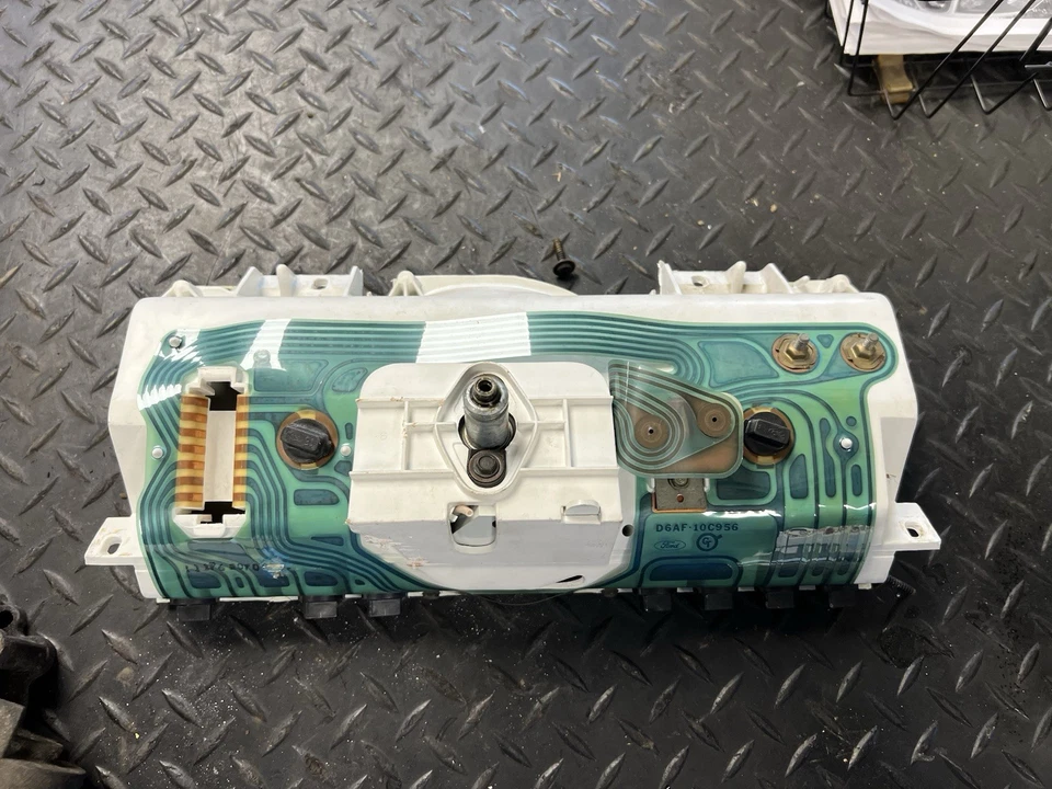 Cuadro de instrumentos velocímetro Mercury Grand Marquis 1974 1975 1976 1977 1978 Foto 2 de 2