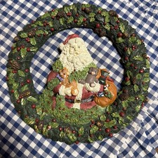 Resin Santa Christmas Door/Wall Wreath, 11 in. Diameter, Vintage