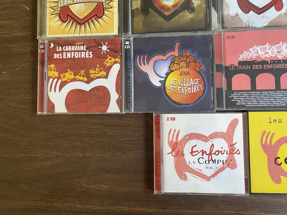 Lot de 17 CD Les Enfoirés - Image 4 of 4