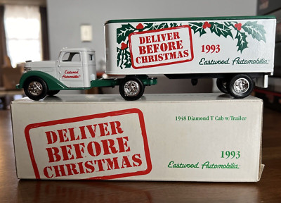ERTL Eastwood 1948 Diamond T Cab with Trailer 1/25 Locking Coin Bank 1993 4897