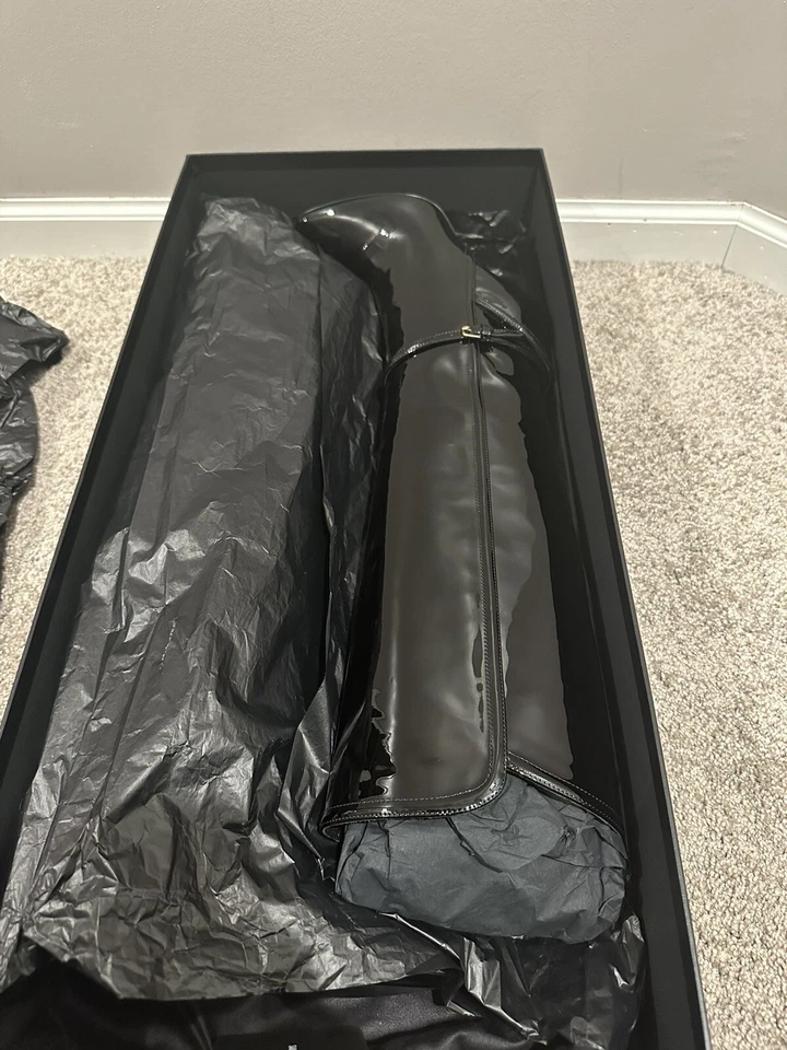 SAINT LAURENT Vernice Grupy charol botas hasta la rodilla - Italia talla 38 Foto 2 de 4