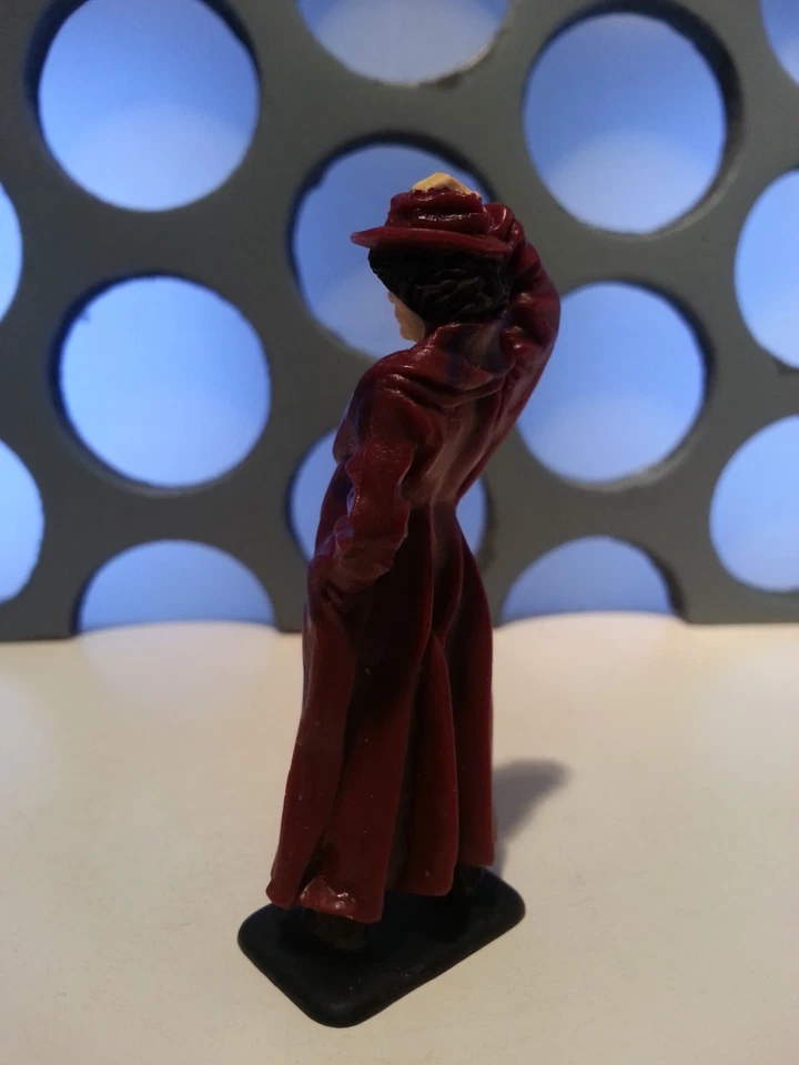 4th Doctor Who Fourth Dr Burgundy Clothes Corgi Diecast Classic Figure Tom Baker - Image 3 of 4