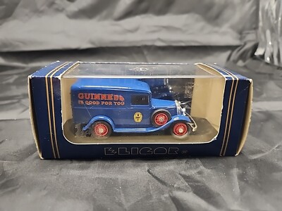 1076 Ford V8 Camonnette 1934 ''Guiness is Good for You'' Eligor French