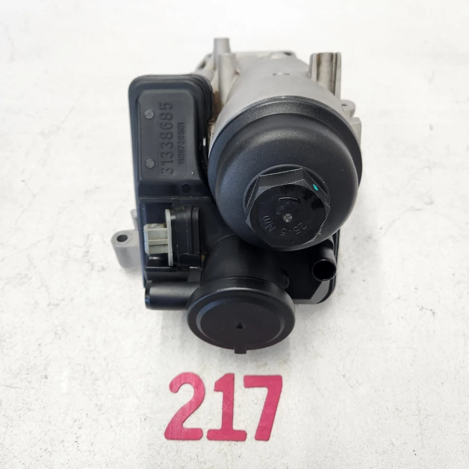 Enfriador de carcasa de filtro de aceite de motor de 2,5 L Volvo S60 12-16 OEM 31338685 Foto 2 de 4