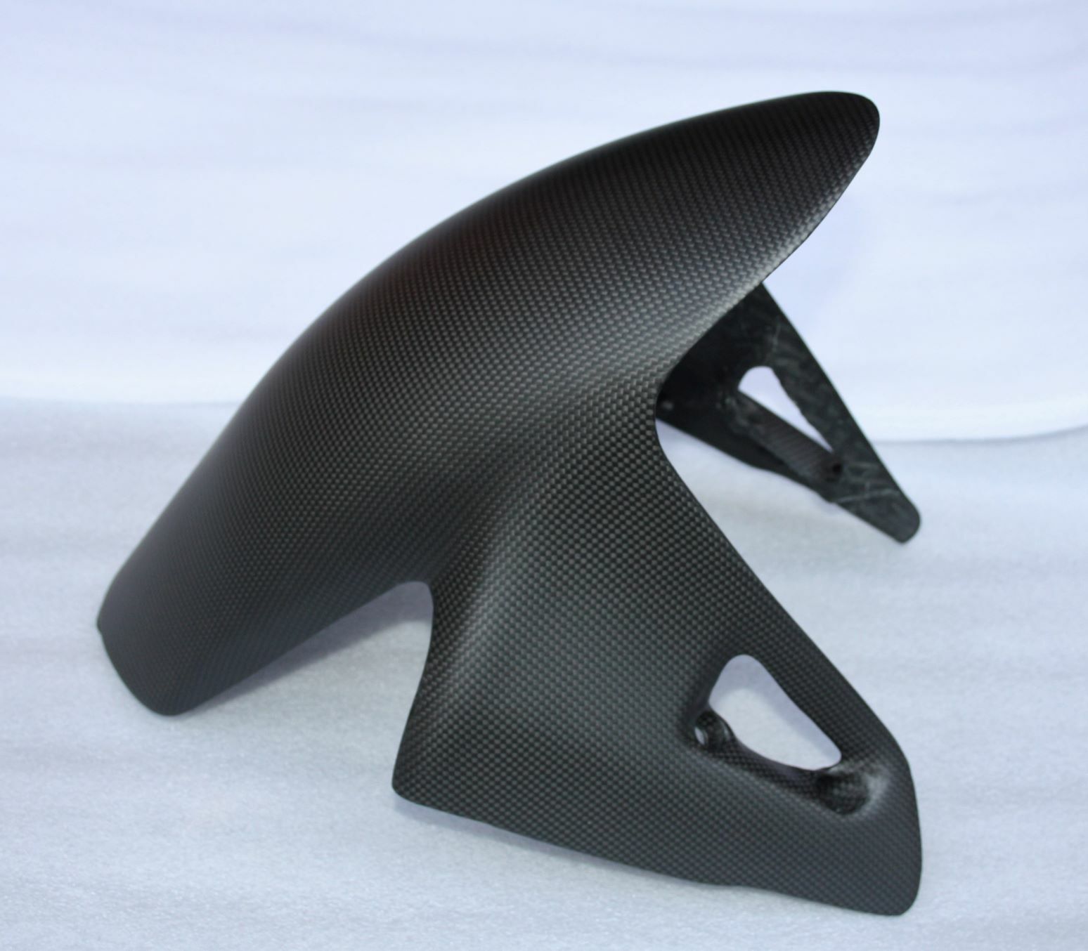 Garde-boue avant Ducati Panigale en carbone mat pour sublimer votre moto sportive