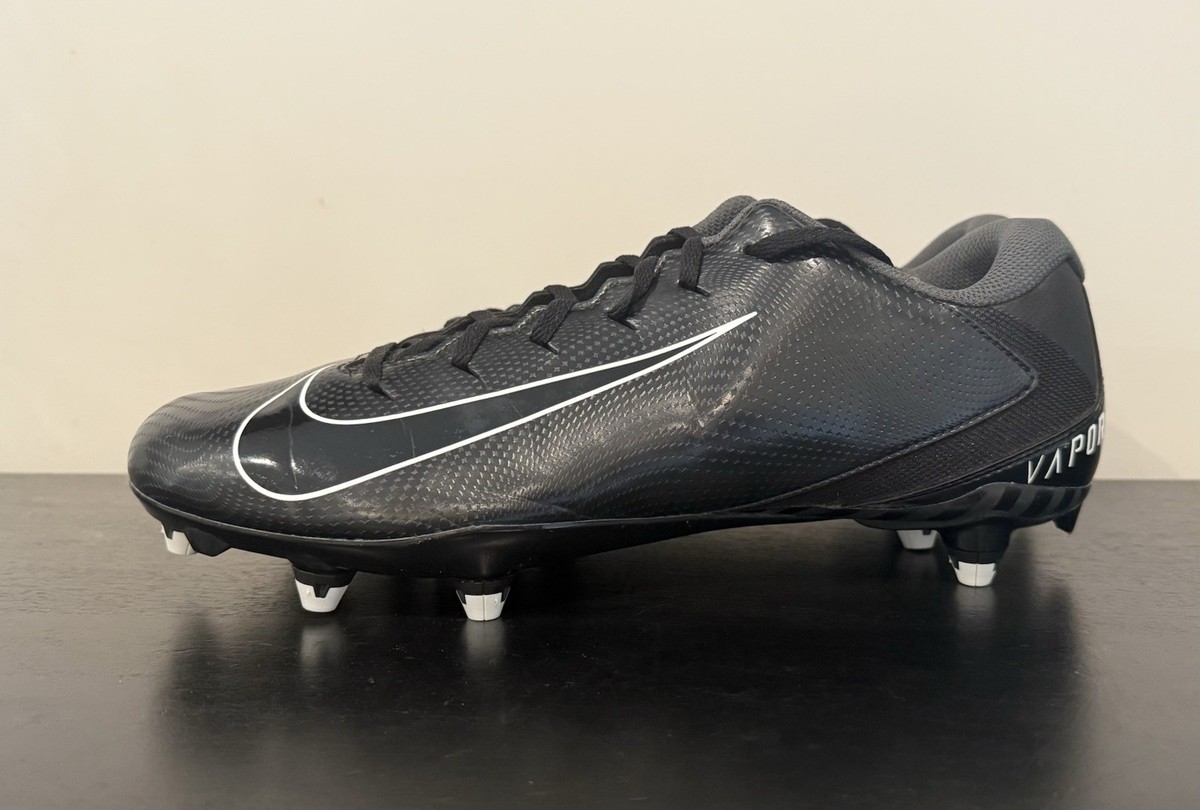 Size 10.5 Nike Vapor Untouchable Speed 3 Varsity Detachable Cleats AH8222-011 Nike Vapor Speed 3 Football Cleats. Nike.com main image 2
