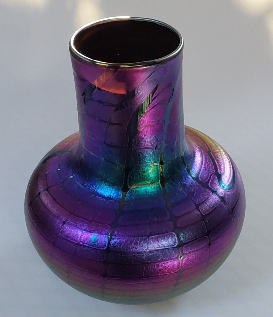 Do Not Be Afraid {Iridescent Acrylic Vase} Do Not Be Afraid {Iridescent Acrylic Vase}