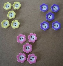 Daisy flower buttons 11mm 2 hole novelty button - 3 colours - Baby - Cardigan