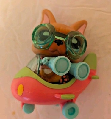 Littlest Pet Shop LPS Pets On The Go Dog With Plane