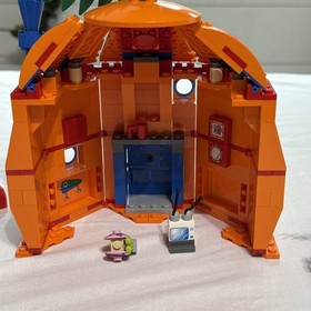 LEGO 3834 SpongeBob Good Neighbours at Bikini Bottom 99% Complete (NO Minifigs)