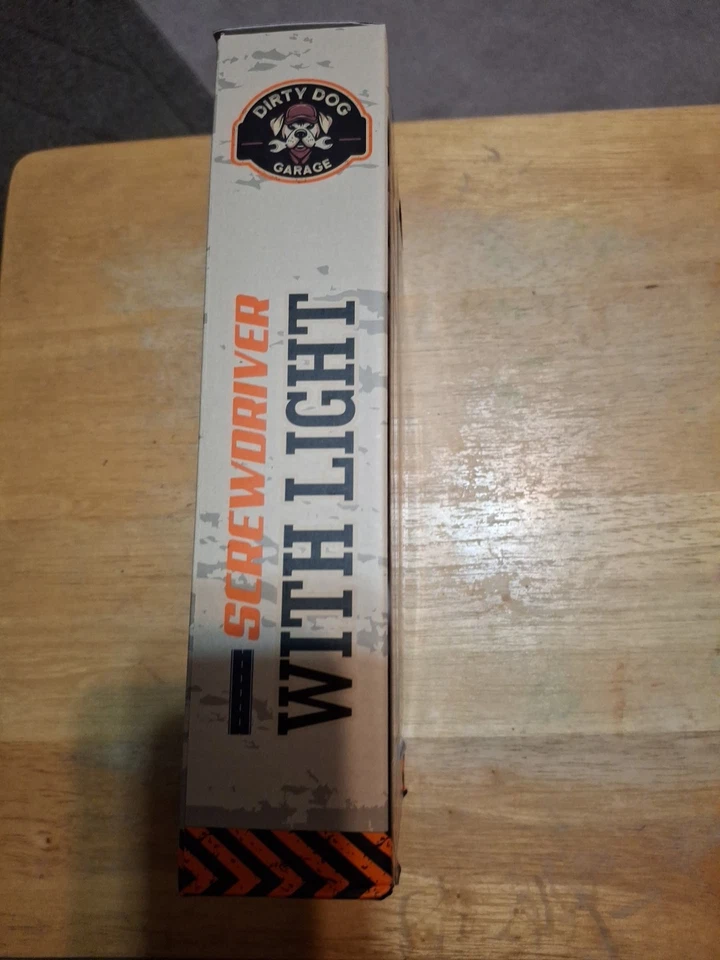 5 Piece Screwdriver Set With Flash Light By Dirty Dog Garage - Image 3 of 3