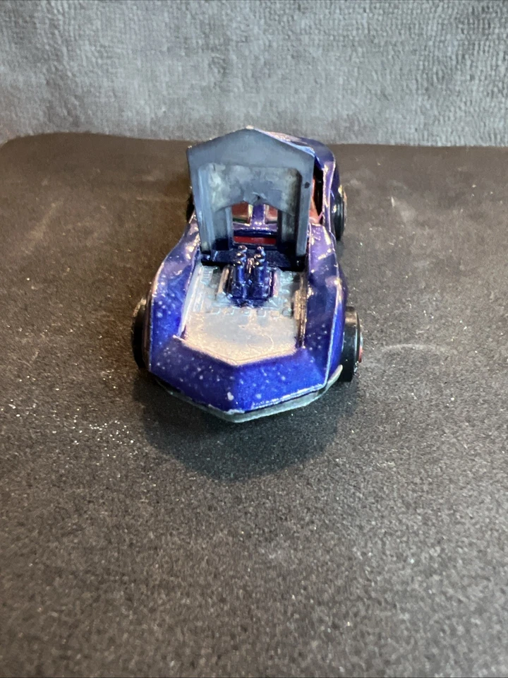 Johnny Lightning Topper Redline 1969 定制 Mako Shark 蓝色 红色 内部 — 第 2/4 张图片