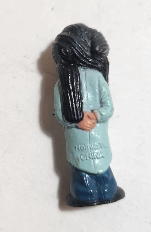 Figura Homies Serie 2 “Shy Girl” Escala 1:32 Foto 2 de 4