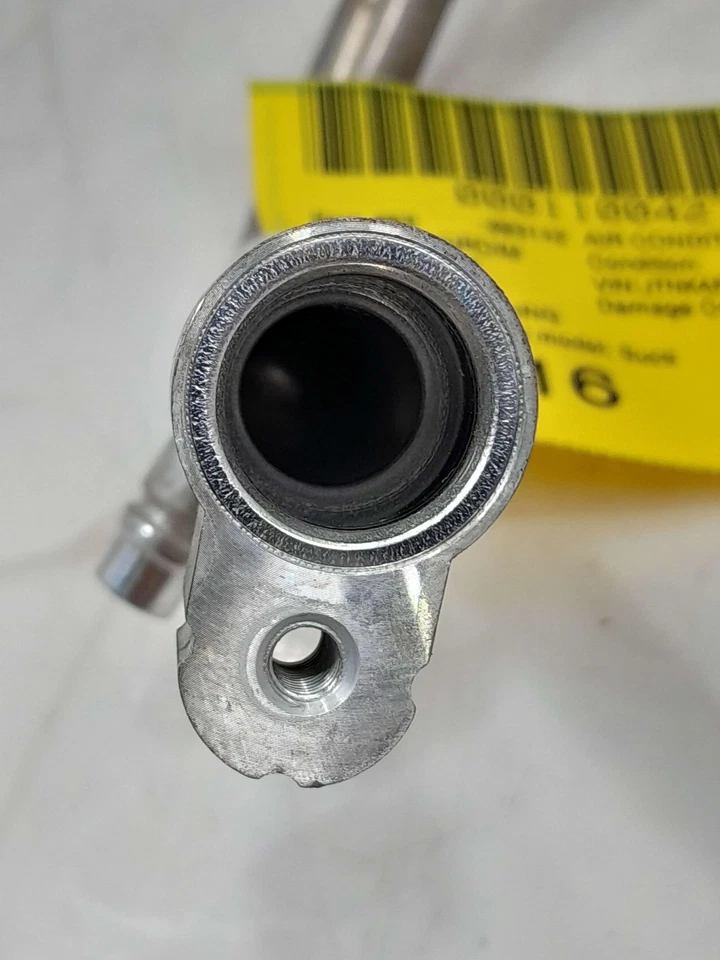 Conjunto de tubo de succión de tubo de CA Toyota Corolla 16-18 OEM 8870712390 Foto 3 de 4
