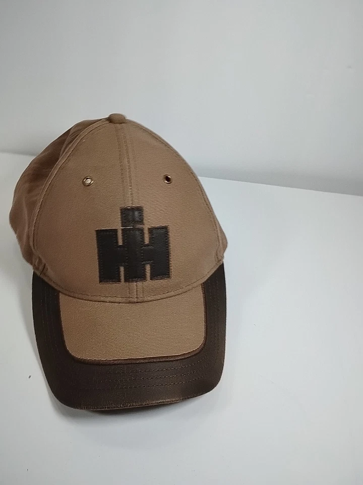 Gorra de béisbol ajustable Case iH Agriculture de lona y cuero CNH Foto 3 de 4