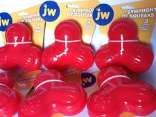 JW Pets Hundespielzeug Symphony of Sound Hundespielzeug 3 versch Quietschern ROT