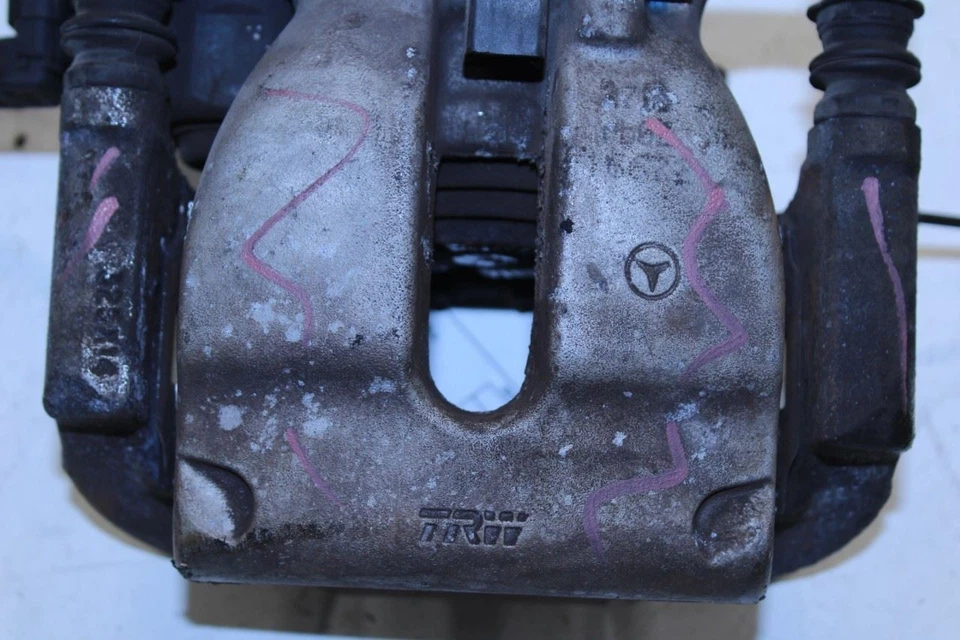 2012-2015 Mercedes-Benz ML350 Rear Right Side Brake Disc Caliper 166-423-02-81 - Image 4 of 4