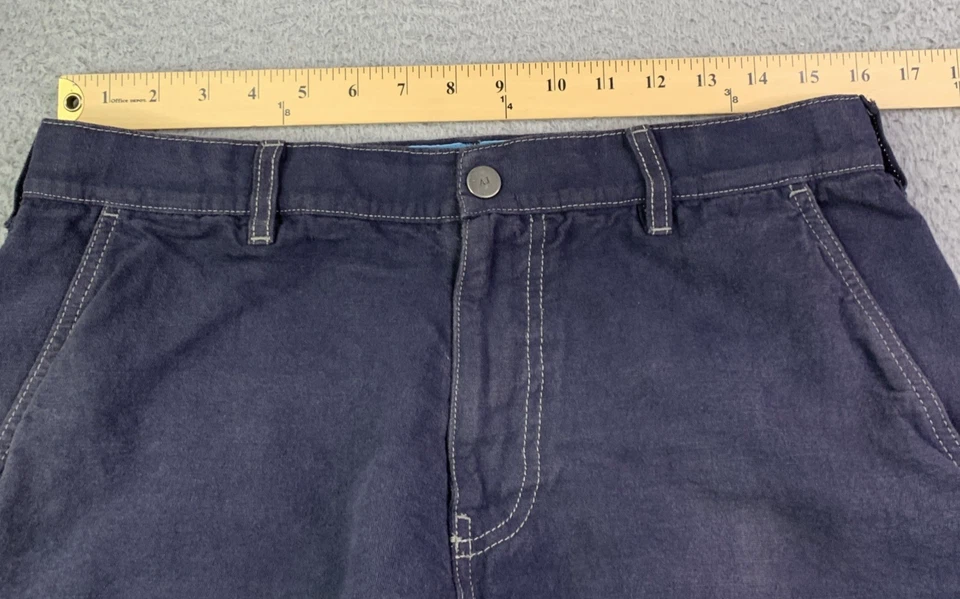 Pantalones Cortos Vintage Armani Jeans Hombres Talla 30 Sueltos Logo Cáñamo Mezcla de Algodón Azul Oscuro Foto 2 de 4