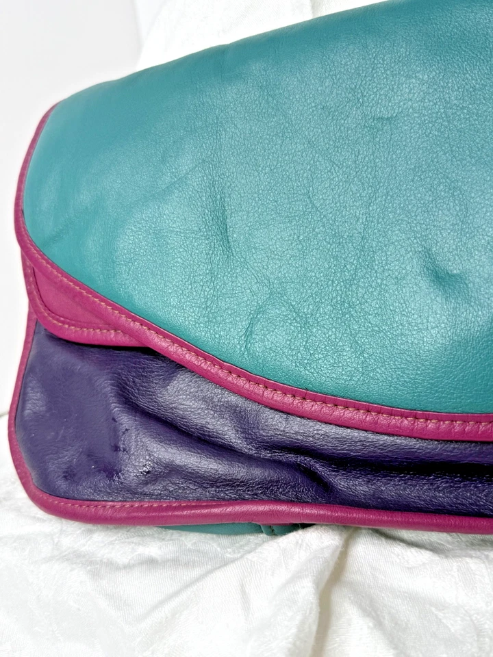 Bolso de hombro de cuero vintage bloque de colores años 60 - 70 rosa, púrpura, turquesa Foto 2 de 4