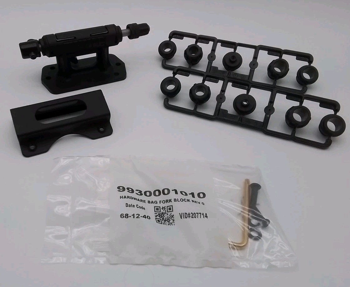 THULE Sweden Black Low Rider Pro 821 Fork Mount Block Bike Carrier For Bed Rider
