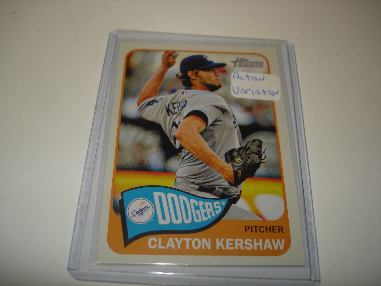2014 TOPPS HERITAGE CLAYTON KERSHAW ACTION VARIATION #300 DODGERS RARE