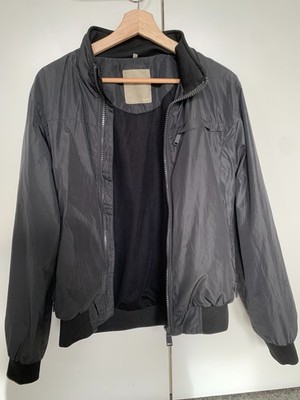Bata Herrenjacke im Bomberstyle Größe S aus technischem Gewebe Schwarz